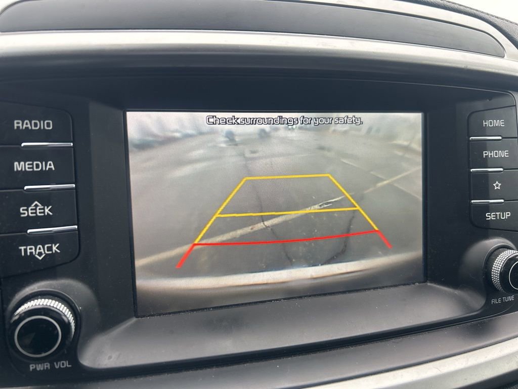 Used 2019 Kia Sorento LX image 6