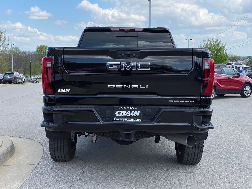 Used 2025 GMC Sierra 2500 Denali Ultimate AWD/4WD image 5