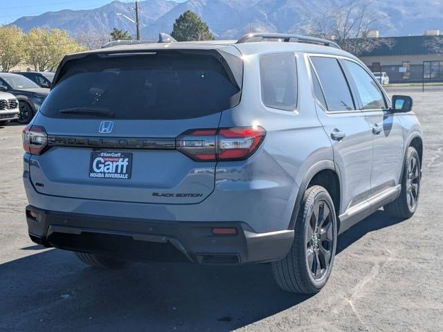 New 2026 Honda Pilot Black Edition image 3