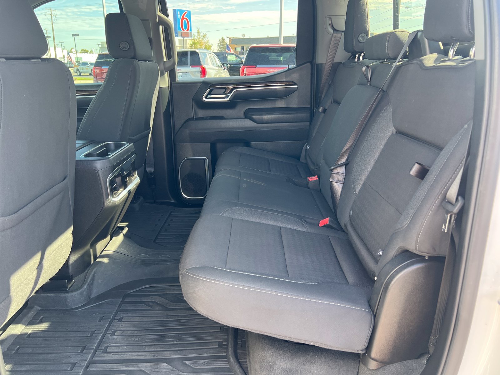 Used 2025 GMC Sierra 1500 Elevation w/ Preferred Package AWD/4WD image 28