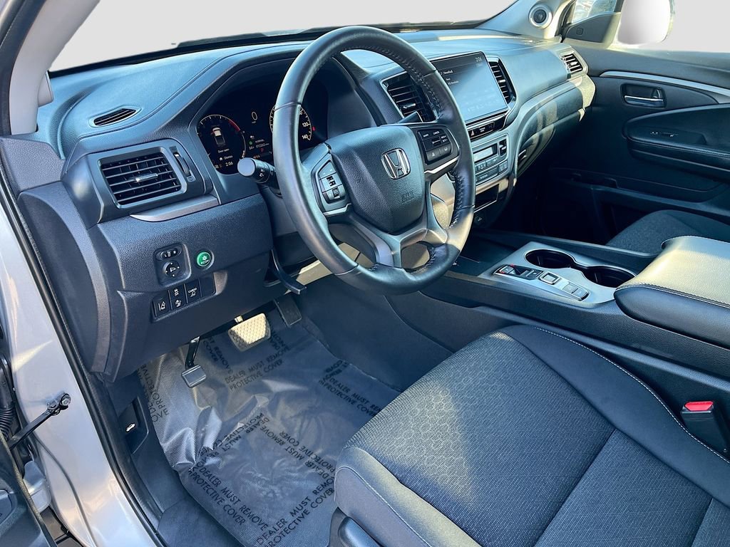 Used 2024 Honda Ridgeline Sport image 9