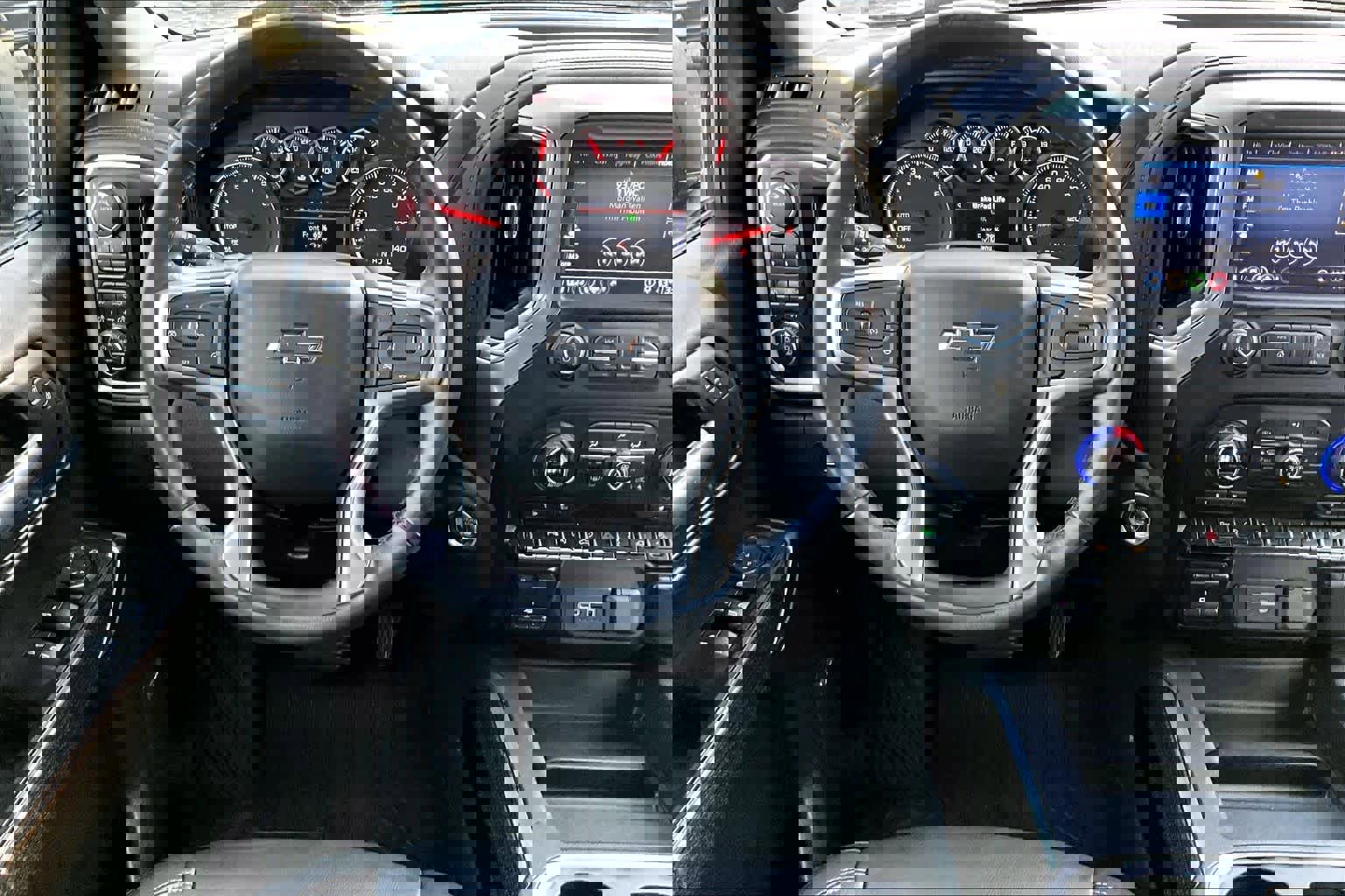 Used 2021 Chevrolet Silverado 1500 LT Trail Boss w/ Convenience Package II image 5