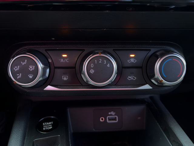 Certified 2025 Nissan Kicks S AWD/4WD image 27