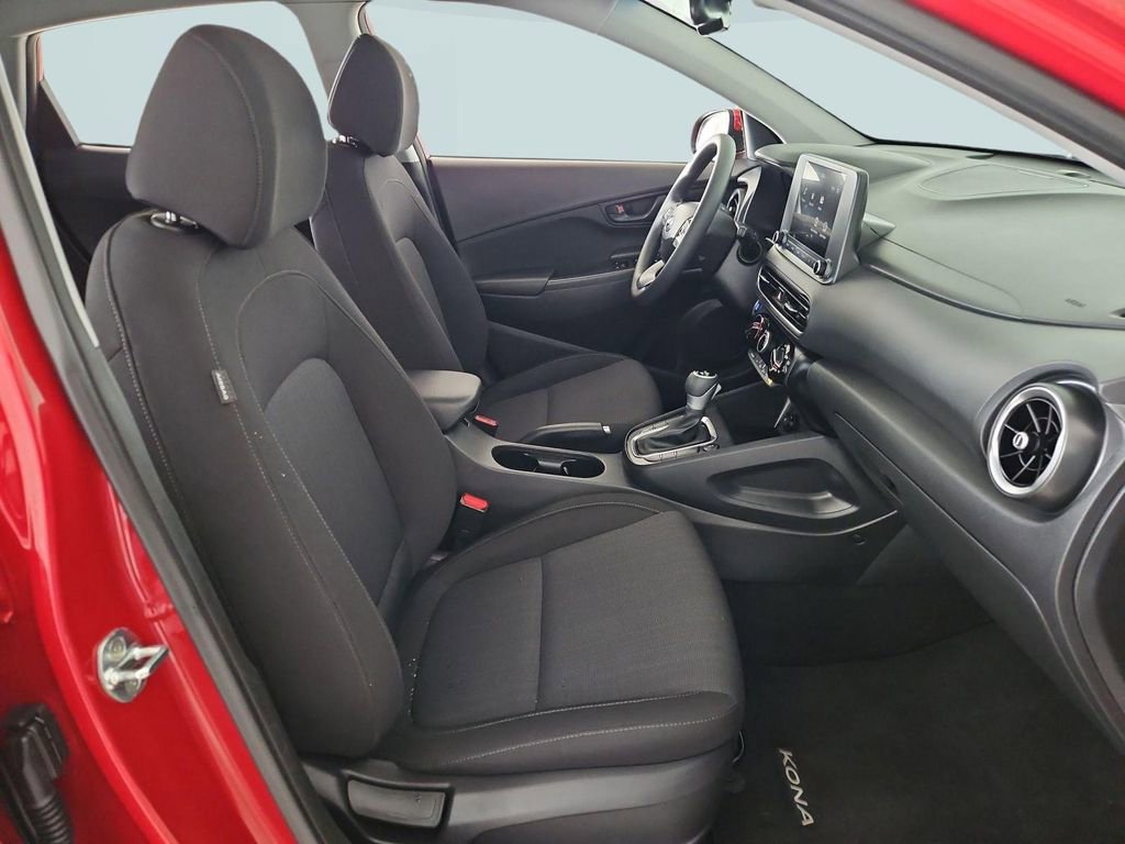 Used 2022 Hyundai Kona SEL w/ Cargo Package AWD/4WD image 28