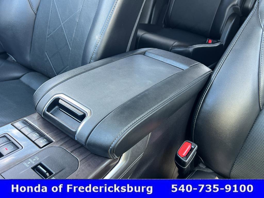 Used 2022 Toyota Highlander Platinum AWD/4WD image 25