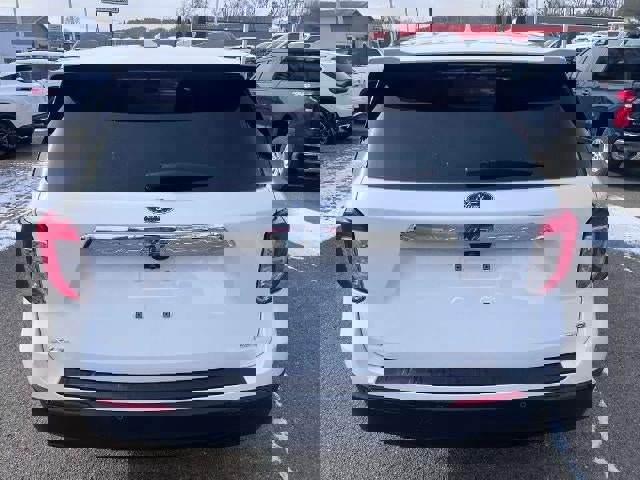 Used 2020 Ford Explorer XLT w/ Comfort Package image 8