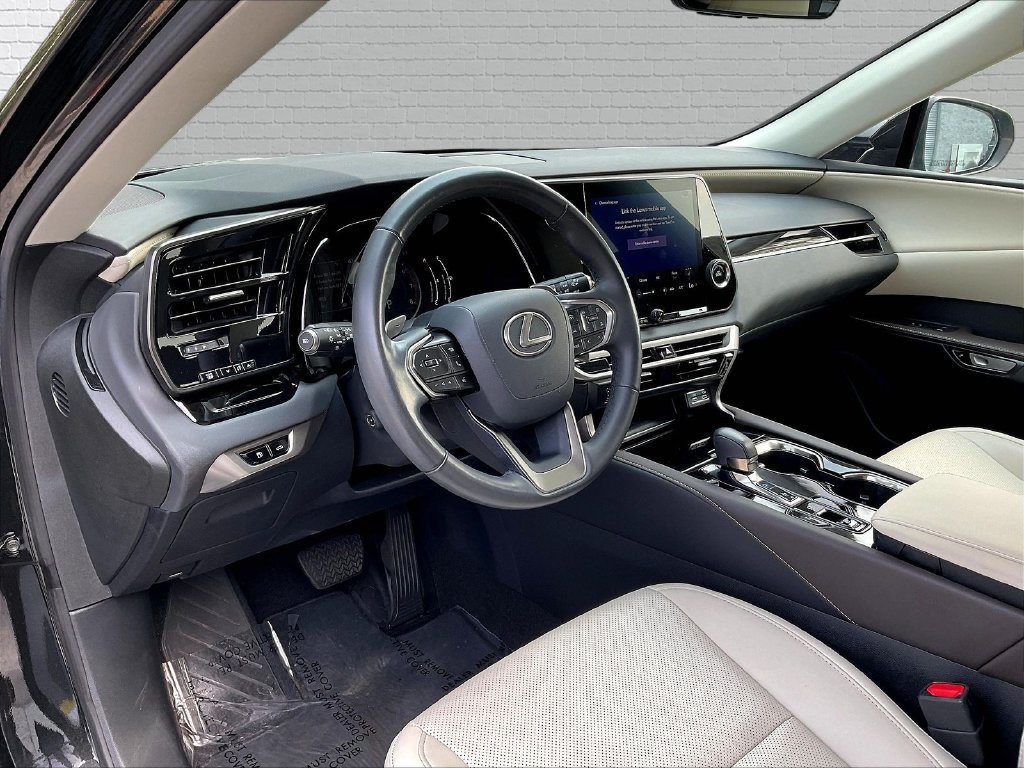 Used 2024 Lexus RX 350 FWD w/ Technology Package image 14