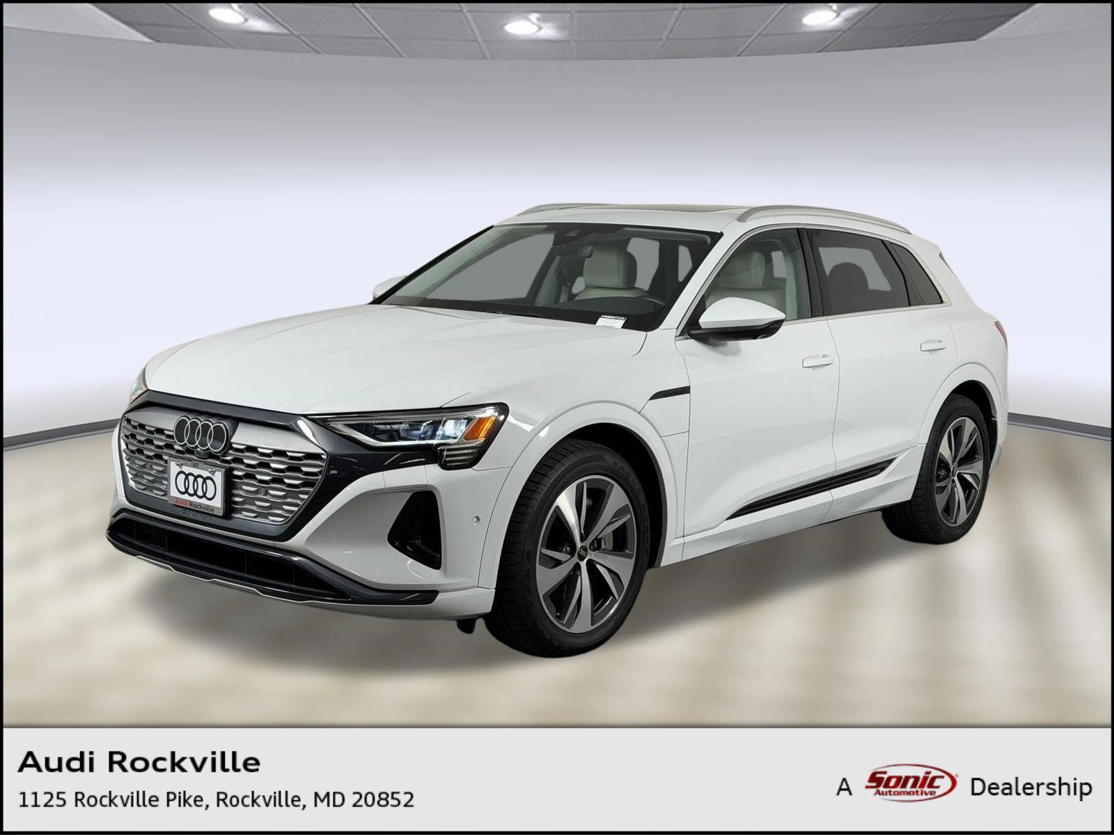 Used 2024 Audi Q8 e-tron Premium Plus w/ Premium Plus Package AWD/4WD image 1