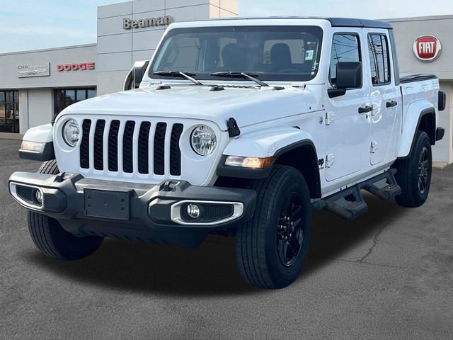 Used 2021 Jeep Gladiator Sport image 3