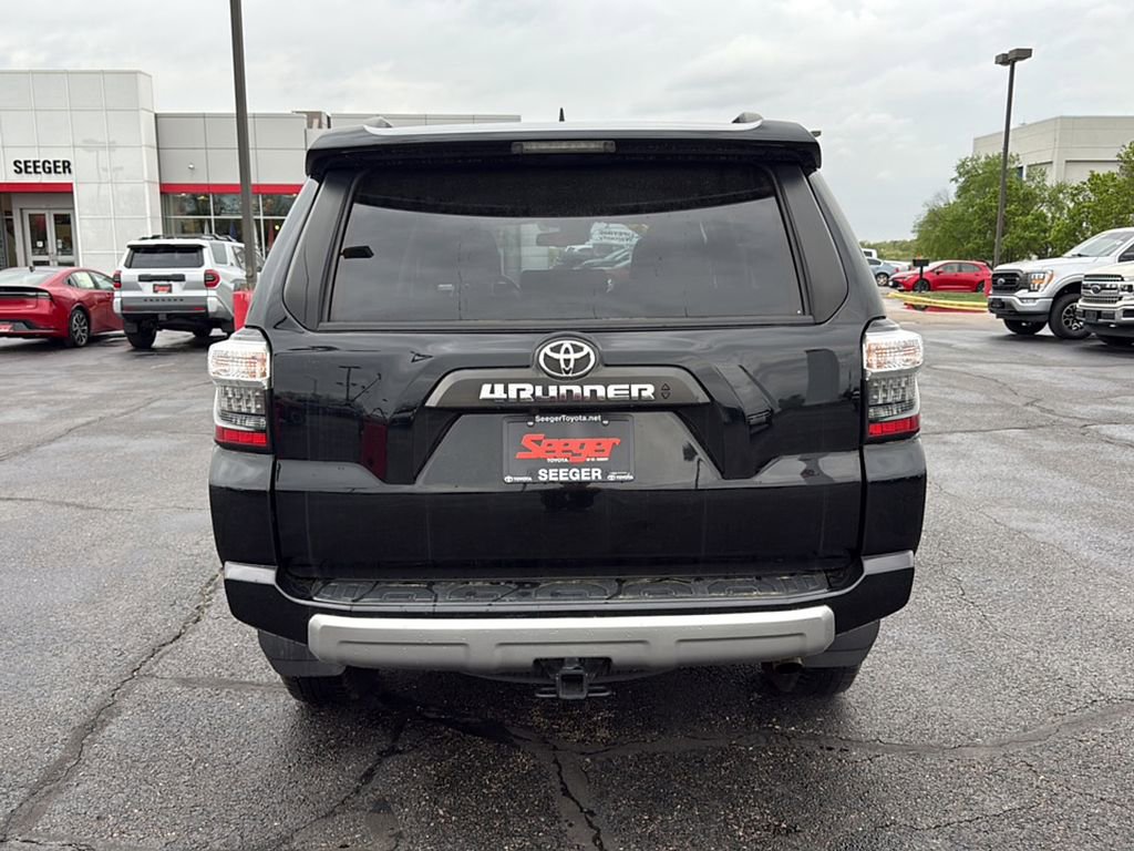 Used 2024 Toyota 4Runner TRD Off-Road AWD/4WD image 7