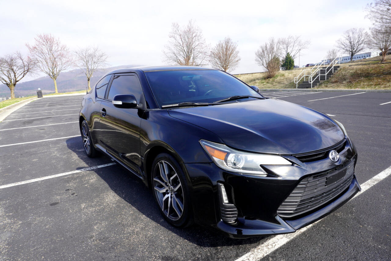 Used 2015 Scion tC image 3