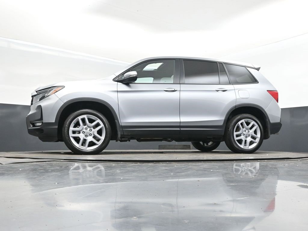 Used 2025 Honda Passport EX-L image 41
