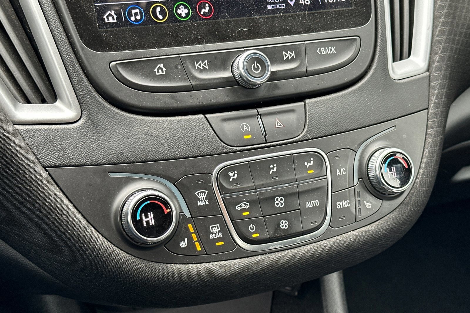 Used 2023 Chevrolet Malibu LT image 19