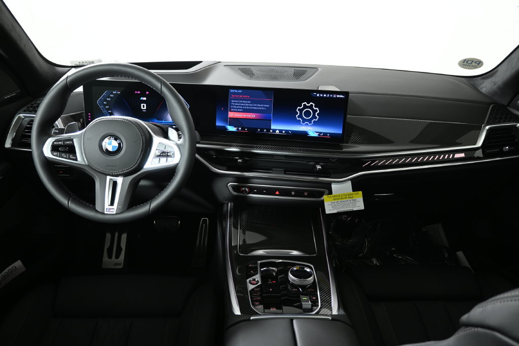 Used 2027 BMW X7 M60i AWD/4WD image 17