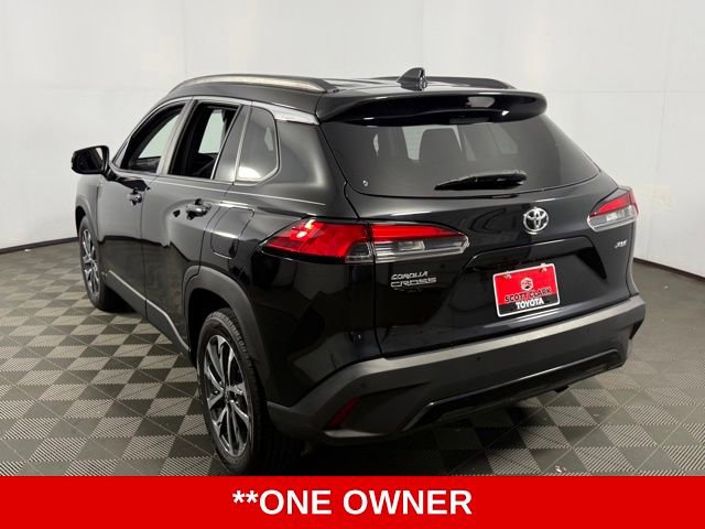 Used 2023 Toyota Corolla Cross XLE image 6