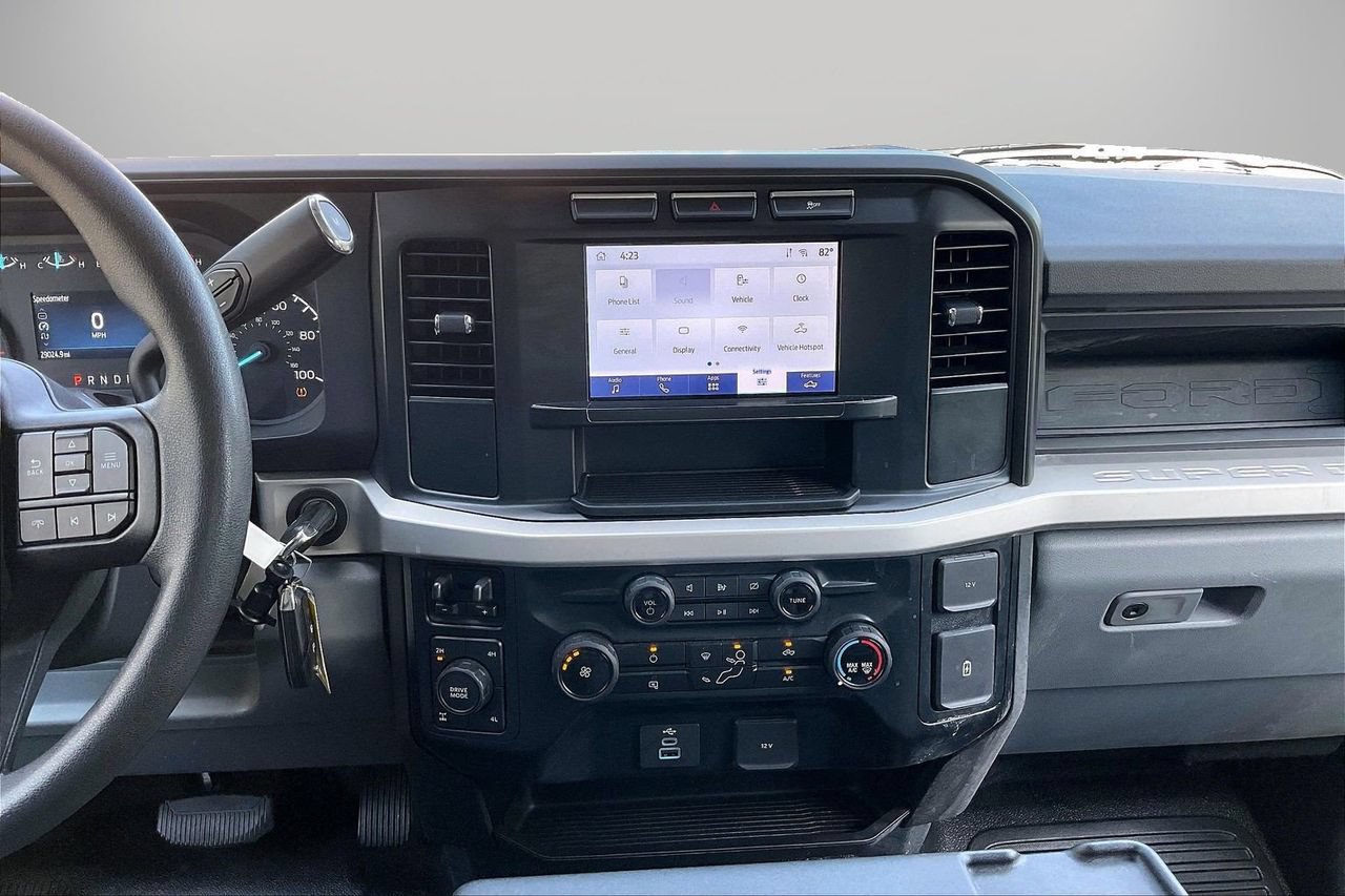 Used 2024 Ford F250 XL w/ XL Chrome Package AWD/4WD image 13