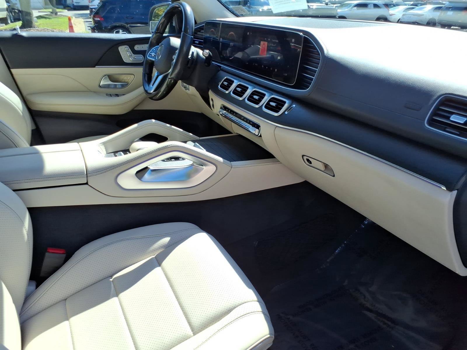 Used 2020 Mercedes-Benz GLS 450 4MATIC image 26