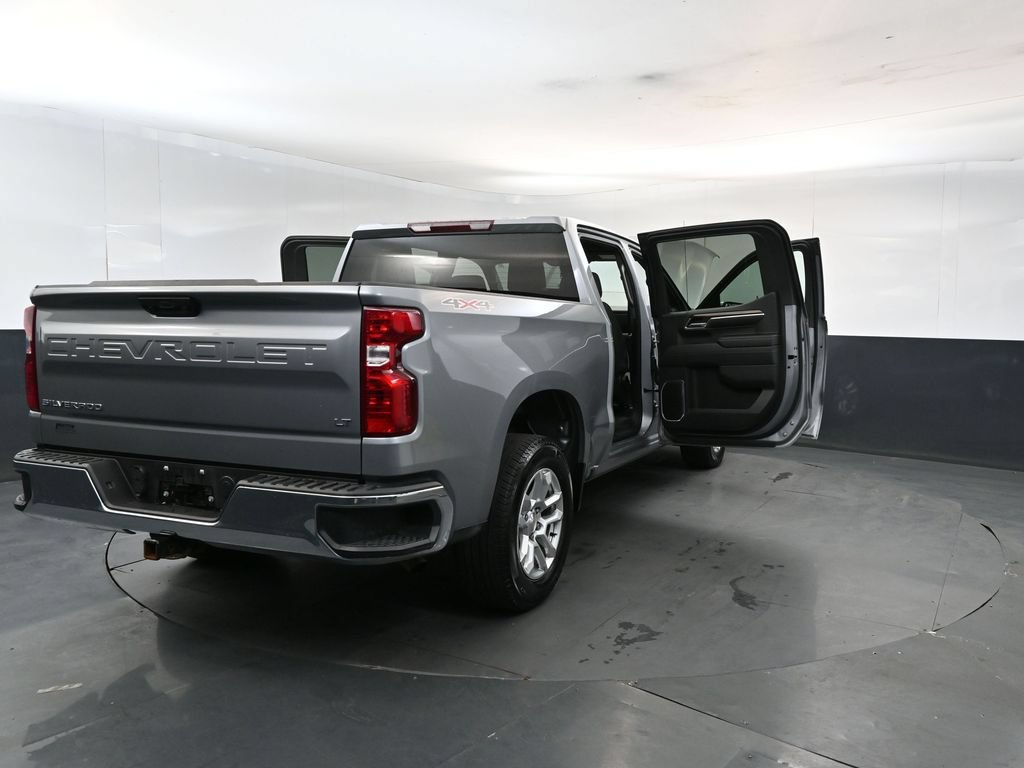 Used 2023 Chevrolet Silverado 1500 LT AWD/4WD image 29