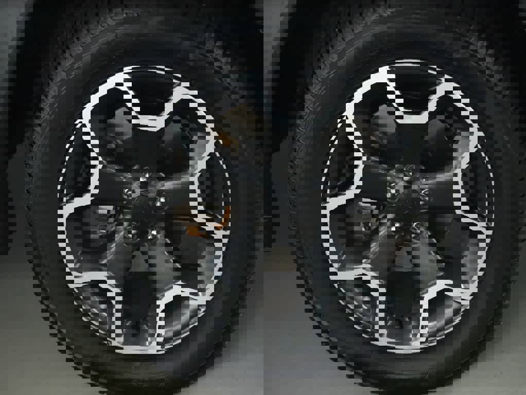 Used 2013 Subaru Crosstrek 2.0i Limited image 11