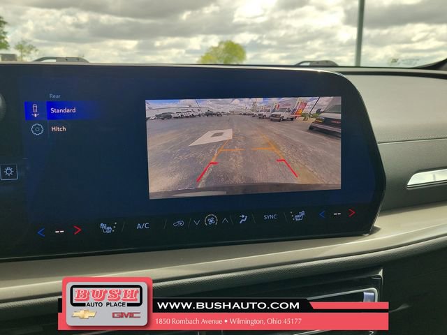 Used 2026 Chevrolet Traverse LT AWD/4WD image 31