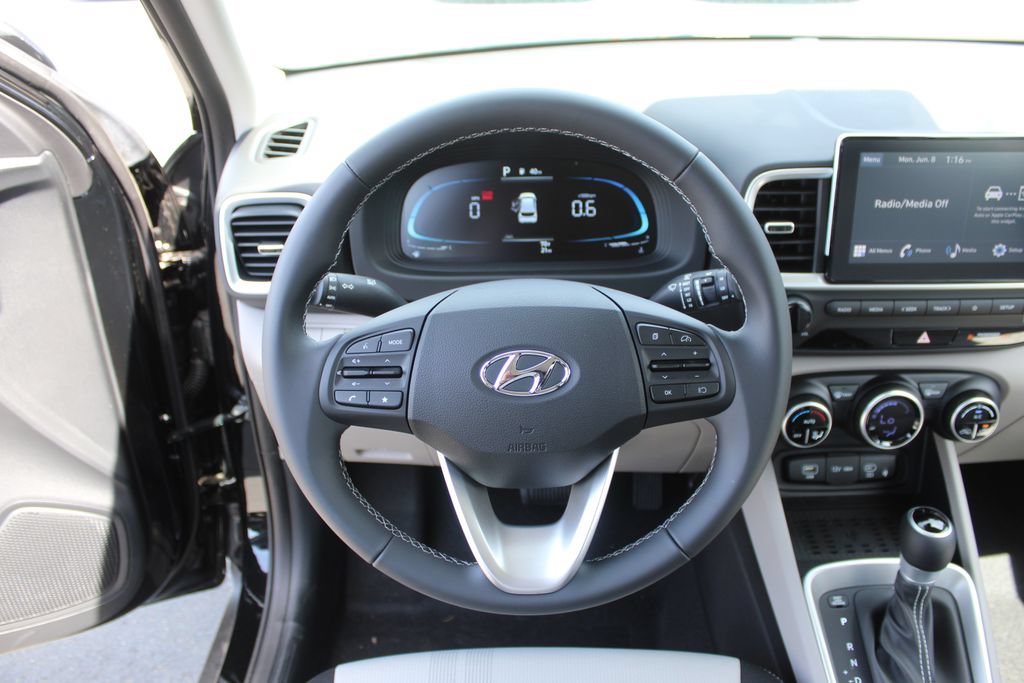 New 2026 Hyundai Venue SEL FWD image 16