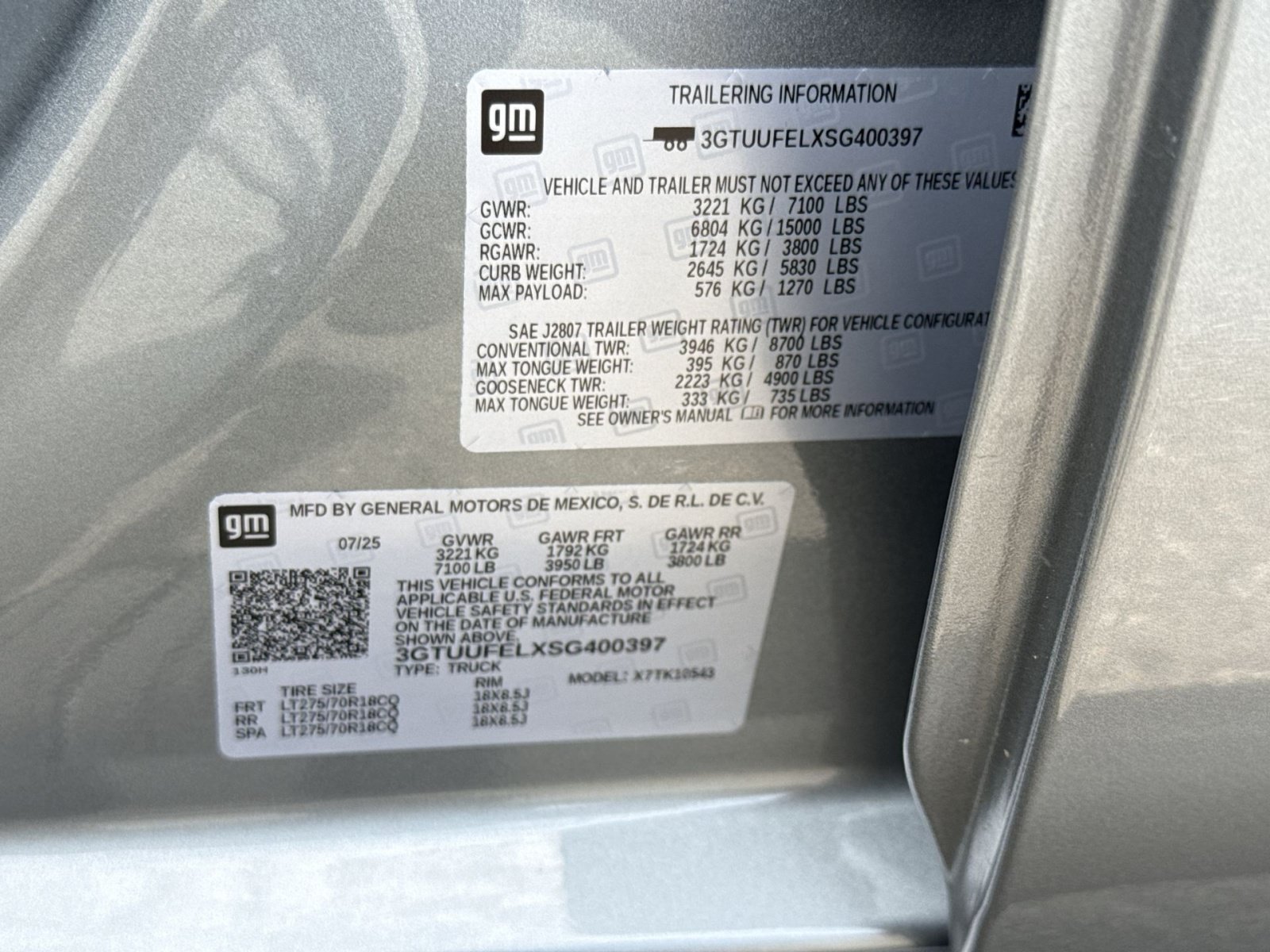 Used 2025 GMC Sierra 1500 AT4X AWD/4WD image 30
