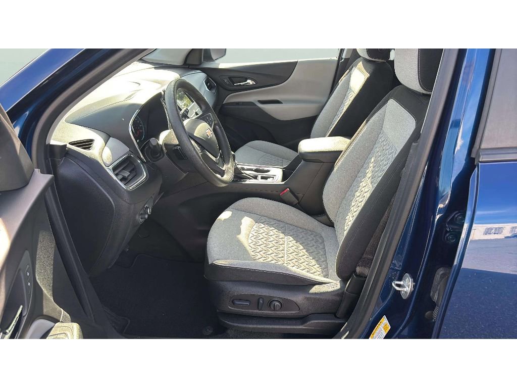 Used 2023 Chevrolet Equinox LS w/ LS Convenience Package FWD image 10