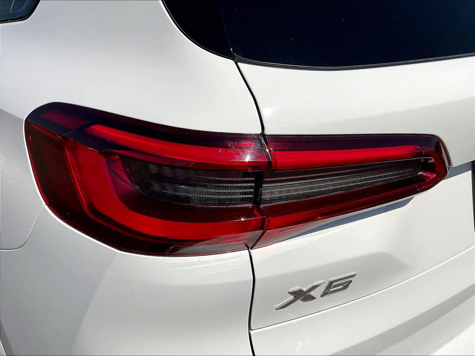 Used 2019 BMW X5 xDrive50i w/ M Sport Package AWD/4WD image 24