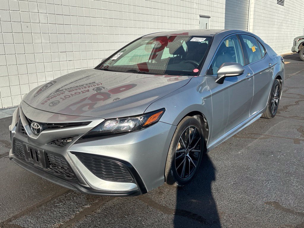 Used 2021 Toyota Camry SE