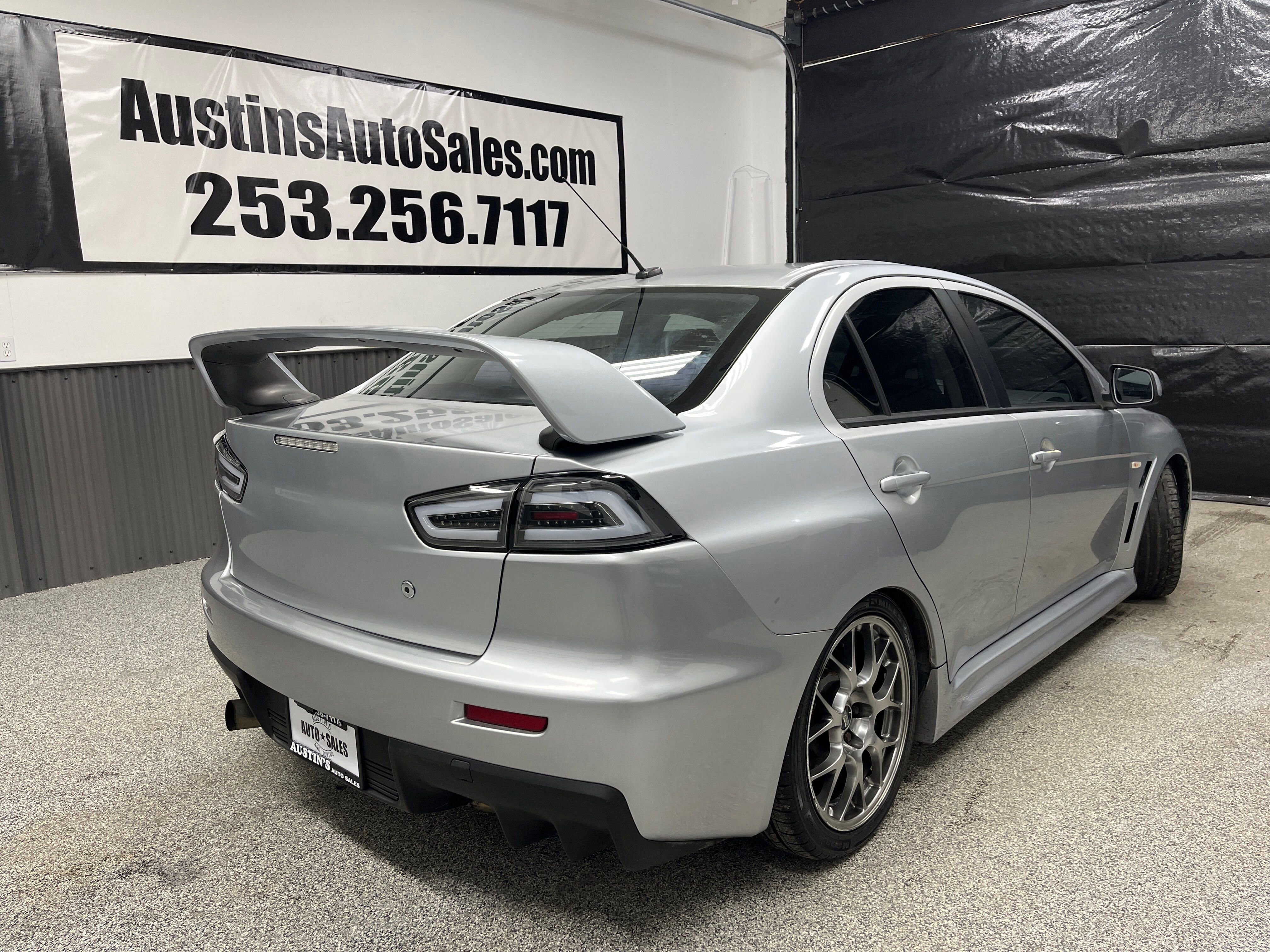 Used 2010 Mitsubishi Lancer Evolution GSR image 3