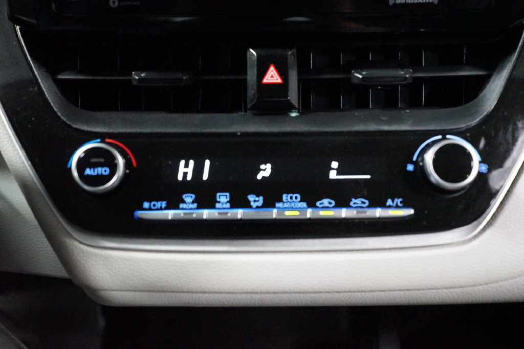 Certified 2022 Toyota Corolla LE FWD image 19