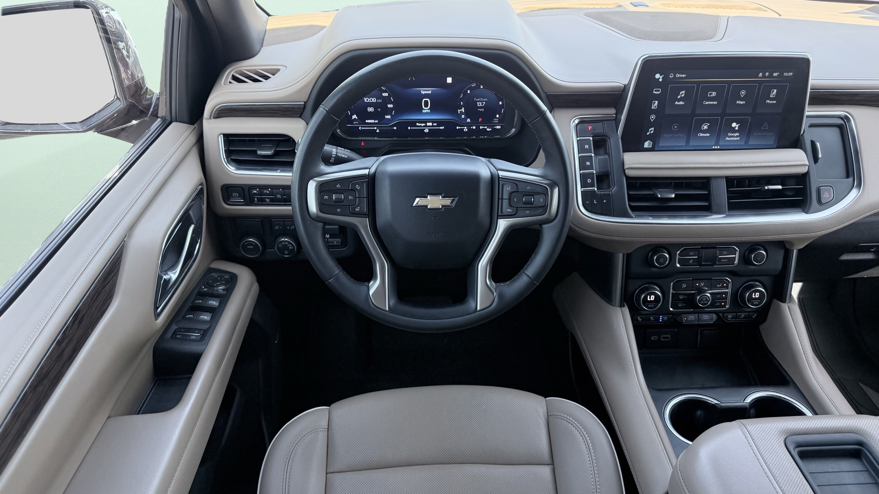 Used 2023 Chevrolet Tahoe Premier w/ Premium Package RWD image 55