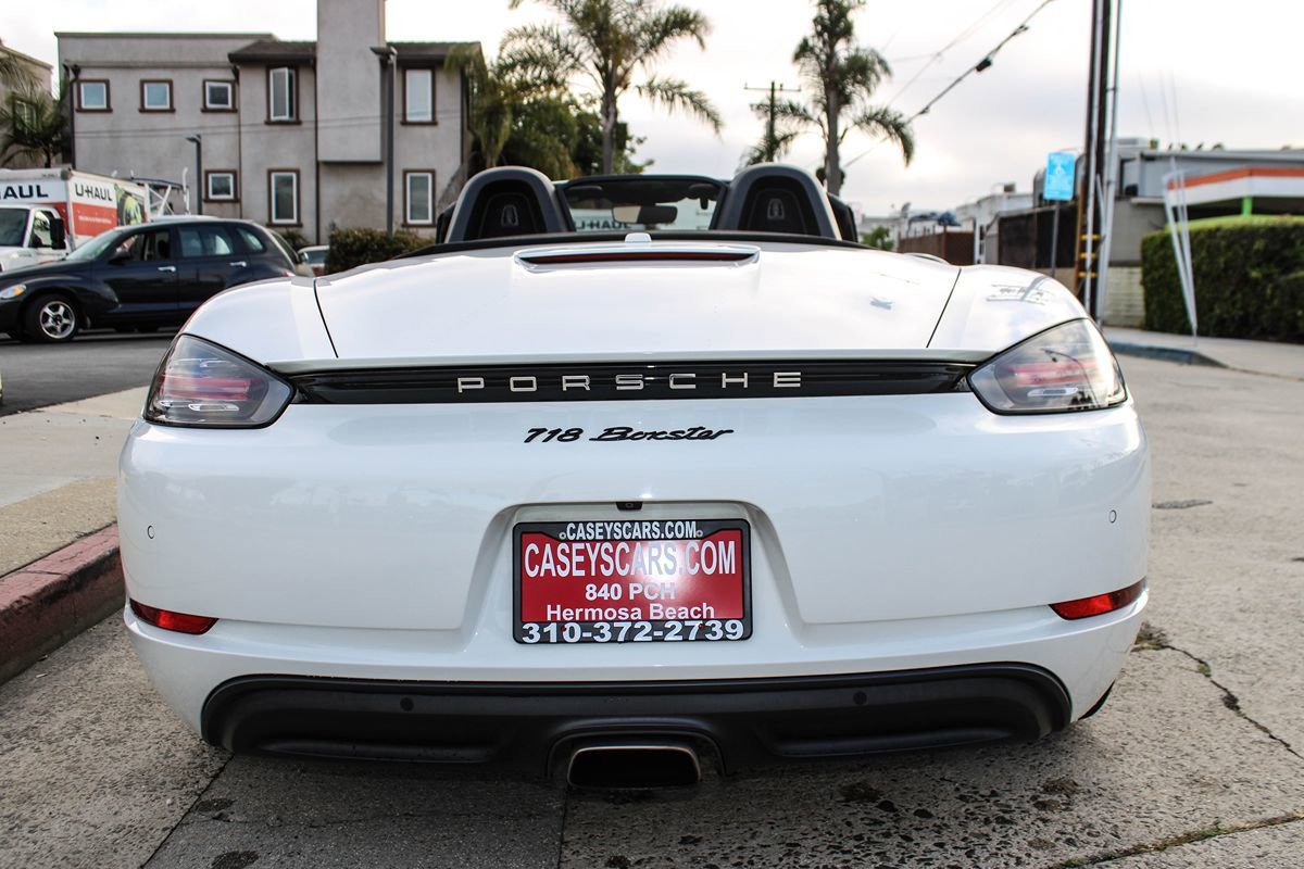 Used 2019 Porsche 718 Boxster RWD image 5