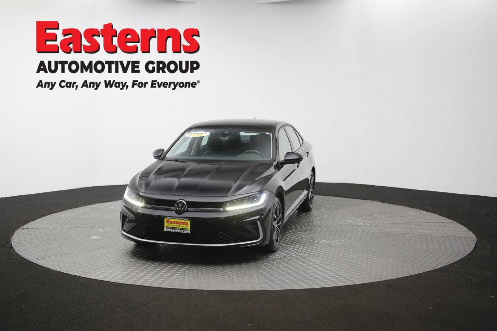 Used 2025 Volkswagen Jetta SE FWD image 54