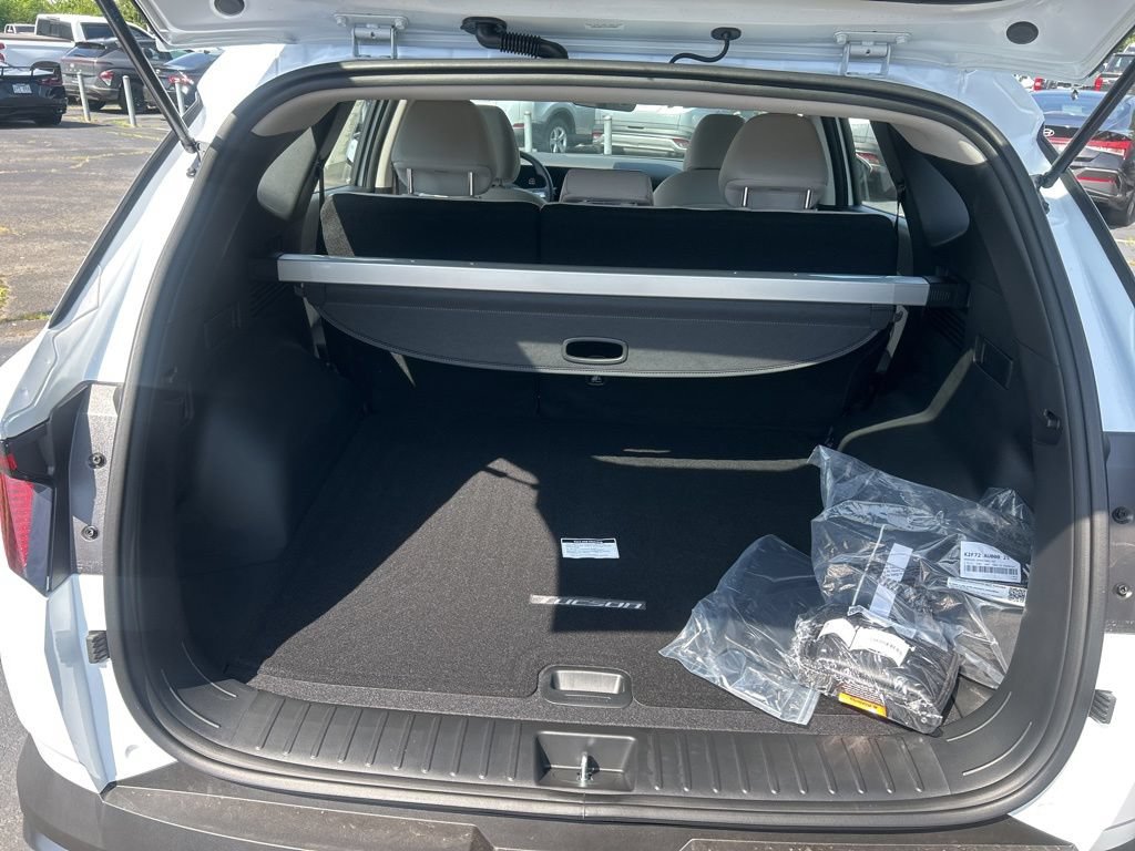 New 2026 Hyundai Tucson Blue SE AWD/4WD image 33