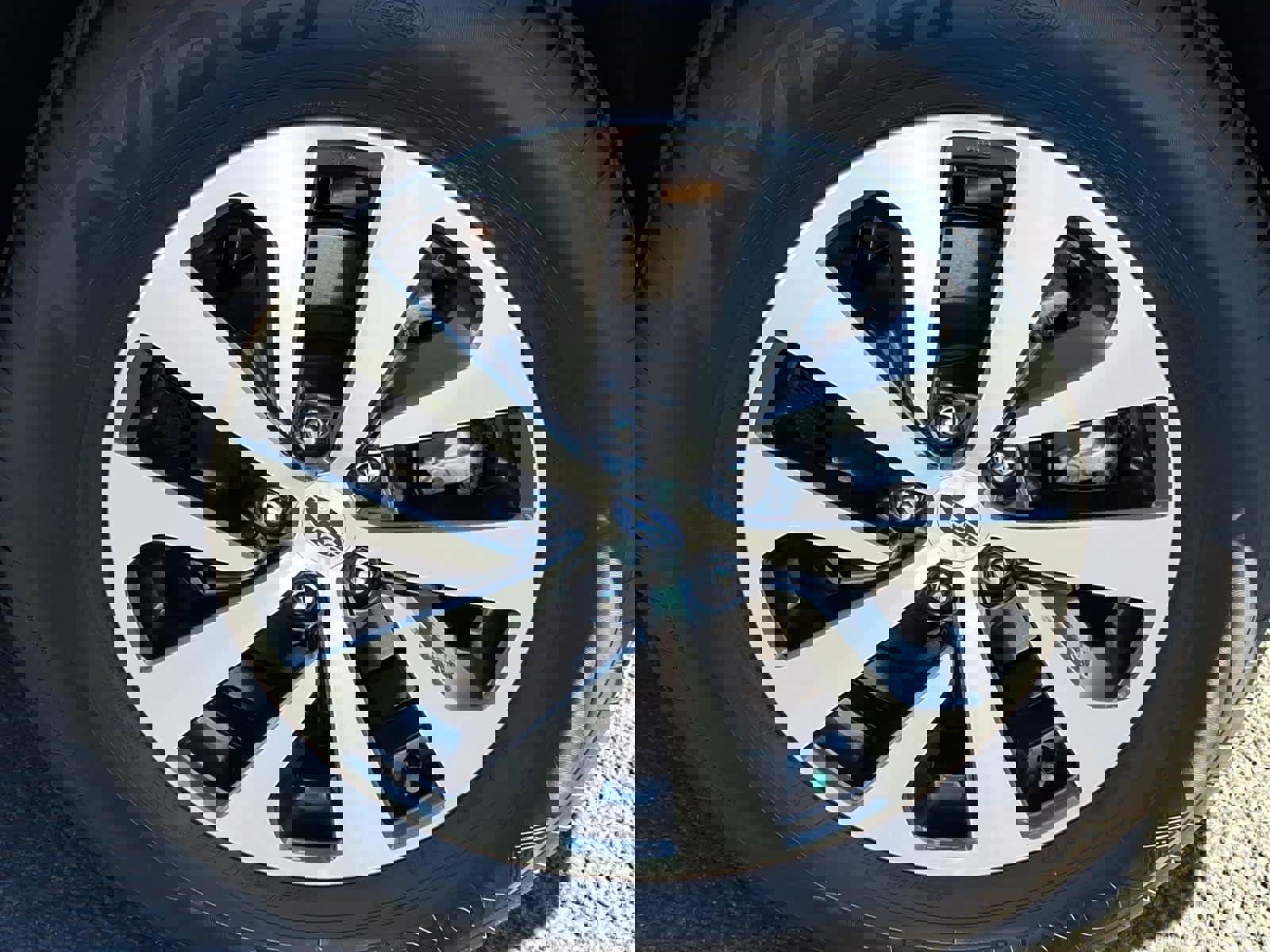 Certified 2025 Subaru Outback Premium w/ Popular Package #1A image 10