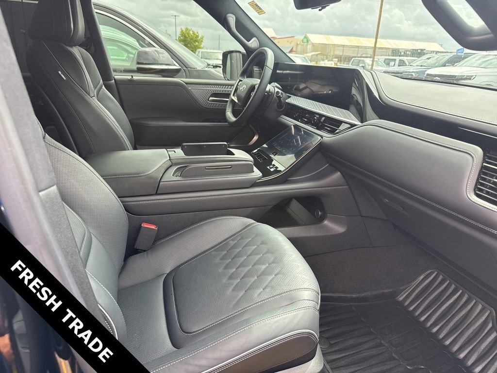 Used 2025 INFINITI QX80 Autograph image 8