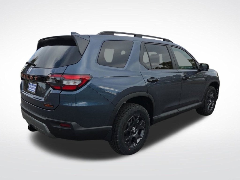 New 2026 Honda Pilot TrailSport image 4