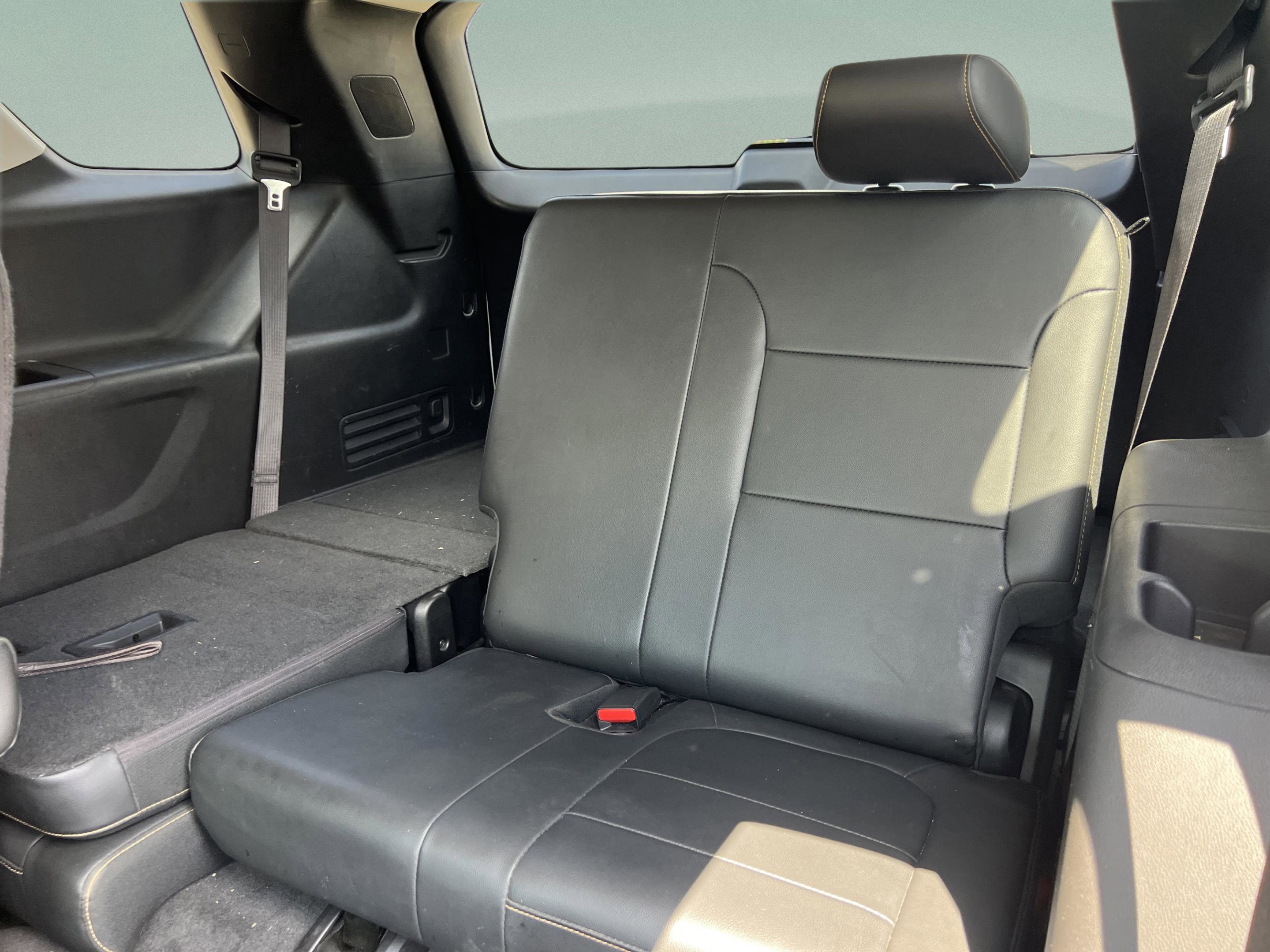 Used 2019 Chevrolet Traverse RS w/ LPO, Cargo Package FWD image 21