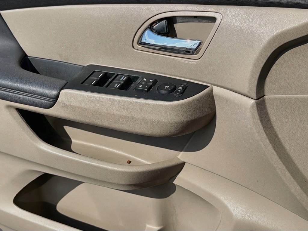 Used 2015 Honda Odyssey EX image 20