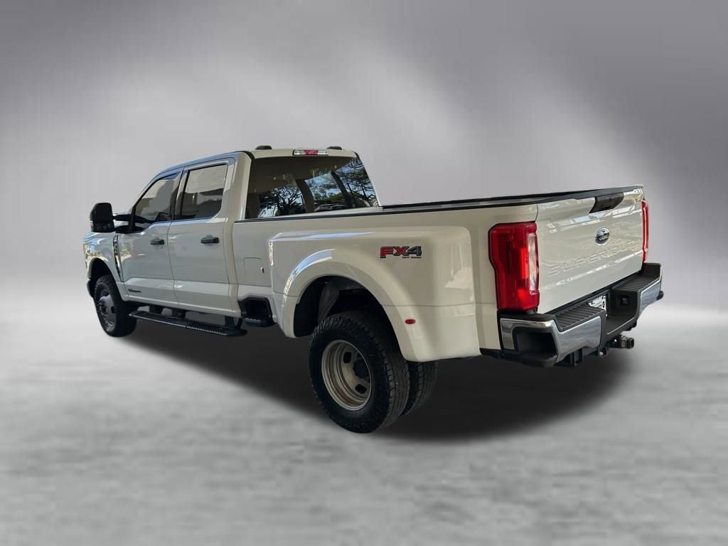 Used 2024 Ford F350 XLT w/ FX4 Off-Road Package AWD/4WD image 4