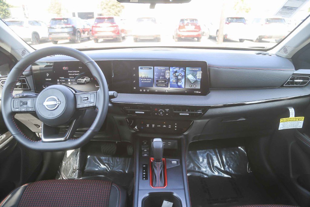 New 2026 Nissan Kicks SR FWD image 12