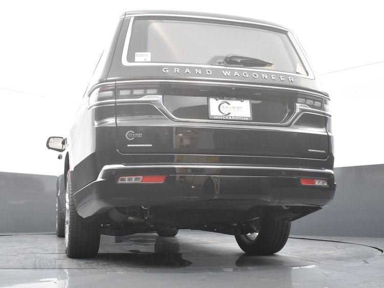 Used 2023 Jeep Grand Wagoneer L Series II w/ Premium Group II image 58