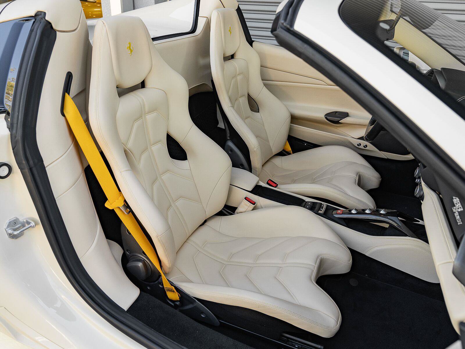 Used 2016 Ferrari 488 Spider RWD image 4
