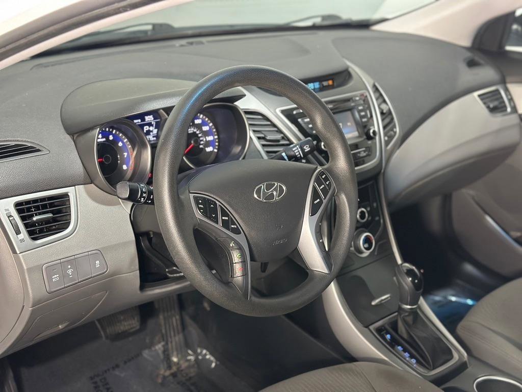 Used 2016 Hyundai Elantra SE w/ Option Group 02 FWD image 24