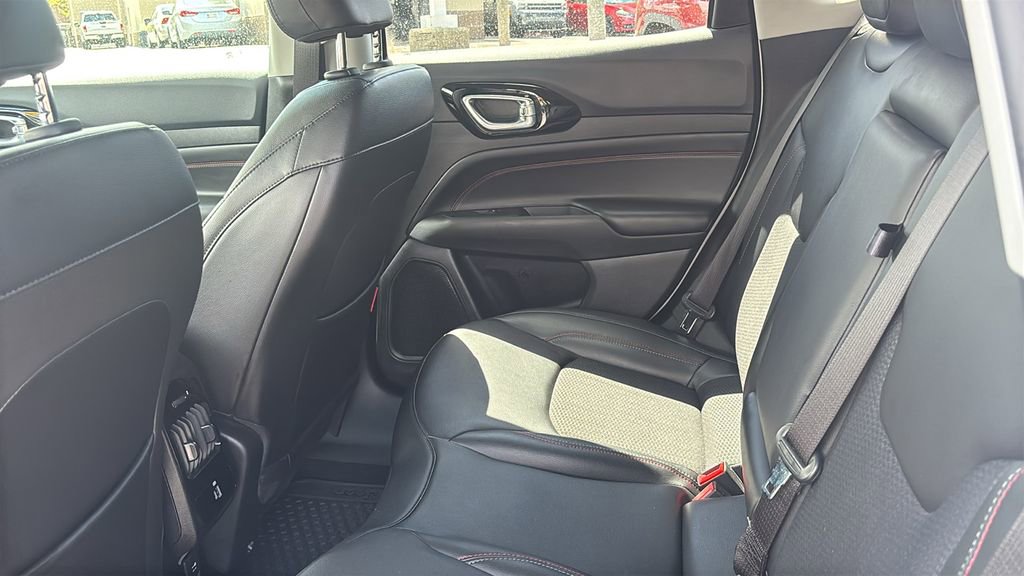 Used 2022 Jeep Compass Trailhawk w/ Trailhawk Convenience Group image 29