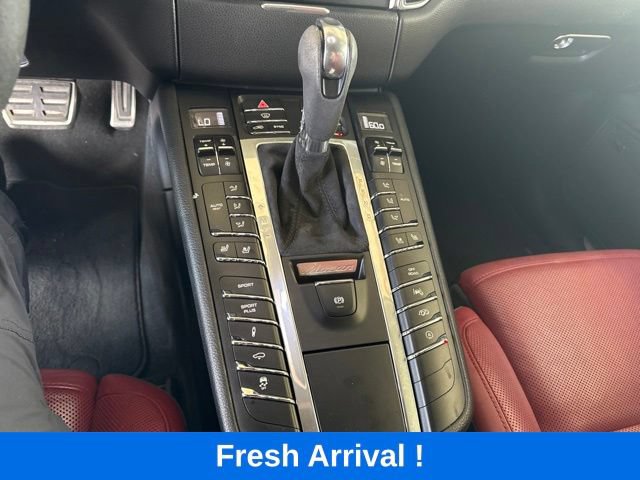 Used 2018 Porsche Macan Turbo AWD/4WD image 8