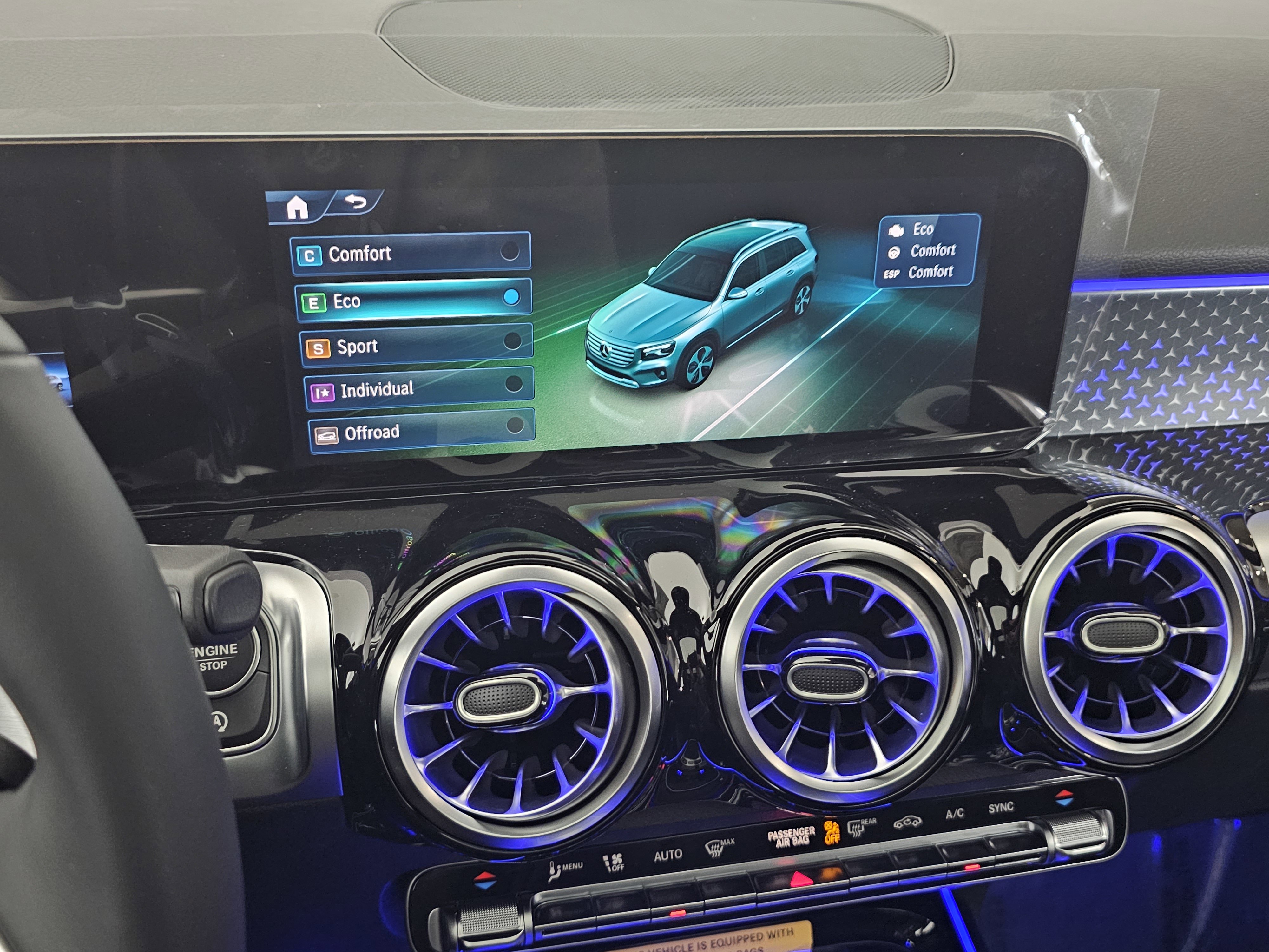 New 2026 Mercedes-Benz GLB 250 4MATIC image 43