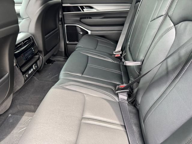 New 2026 Jeep Grand Wagoneer Limited AWD/4WD image 15