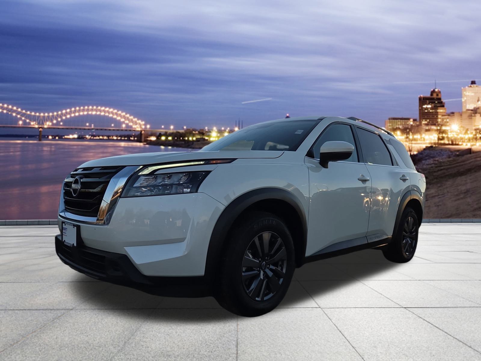 Used 2024 Nissan Pathfinder SV image 1